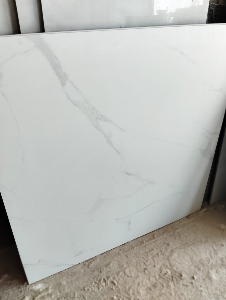 Calacata 74x74cm